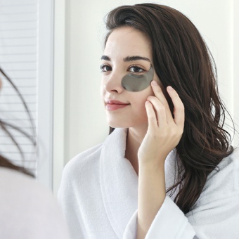 MIZON Hydrożelowe płatki pod oczy z ekstraktem z pereł Black Pearl Eye Gel Patch 60szt. 